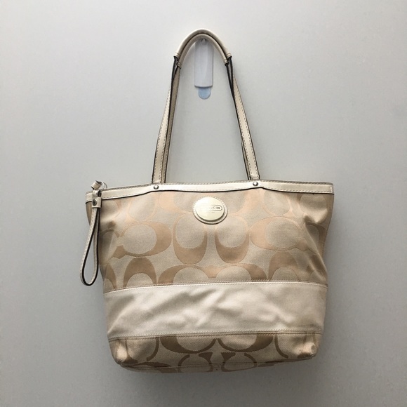 Bags - Picture 4 of 6